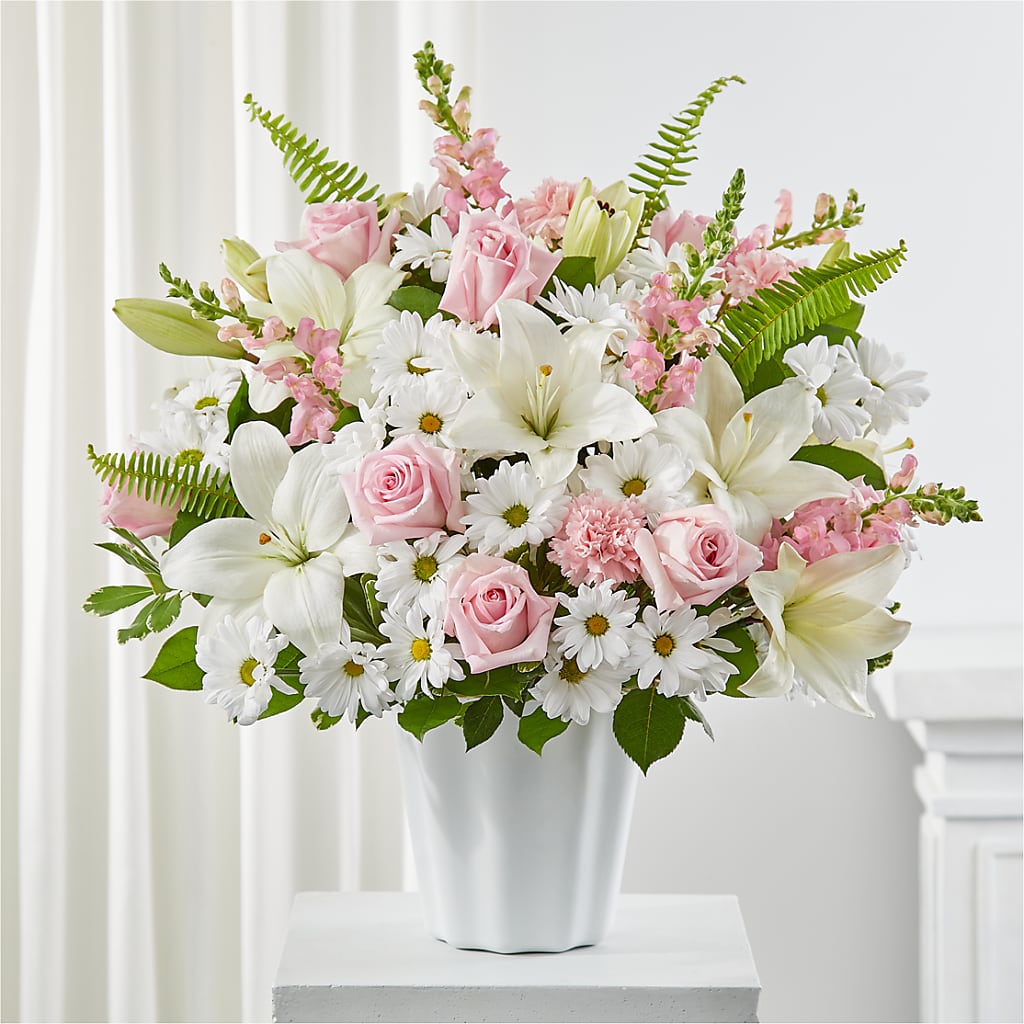 Soft Touch Tabletop Basket – Fox Run Florist, Pinellas Park FL