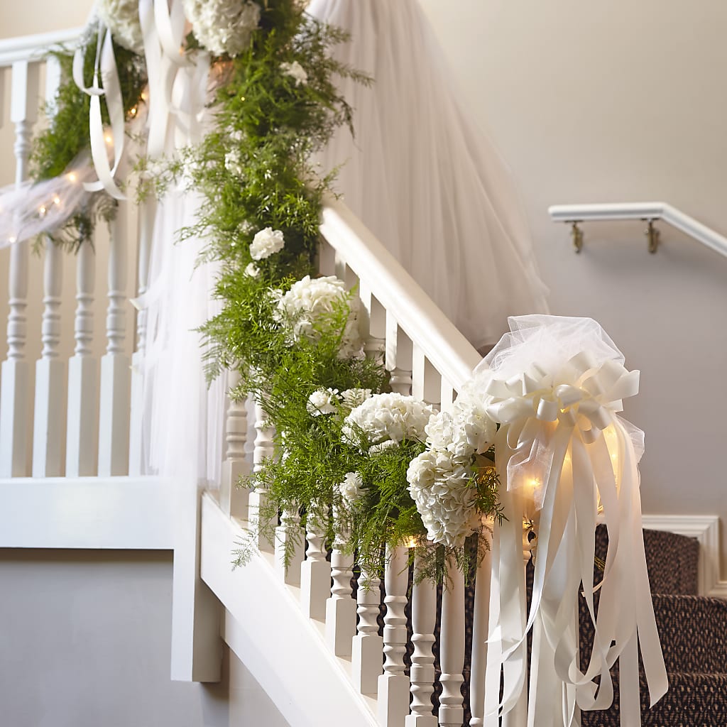 Champagne Dreams Garland – Fox Run Florist, Pinellas Park FL