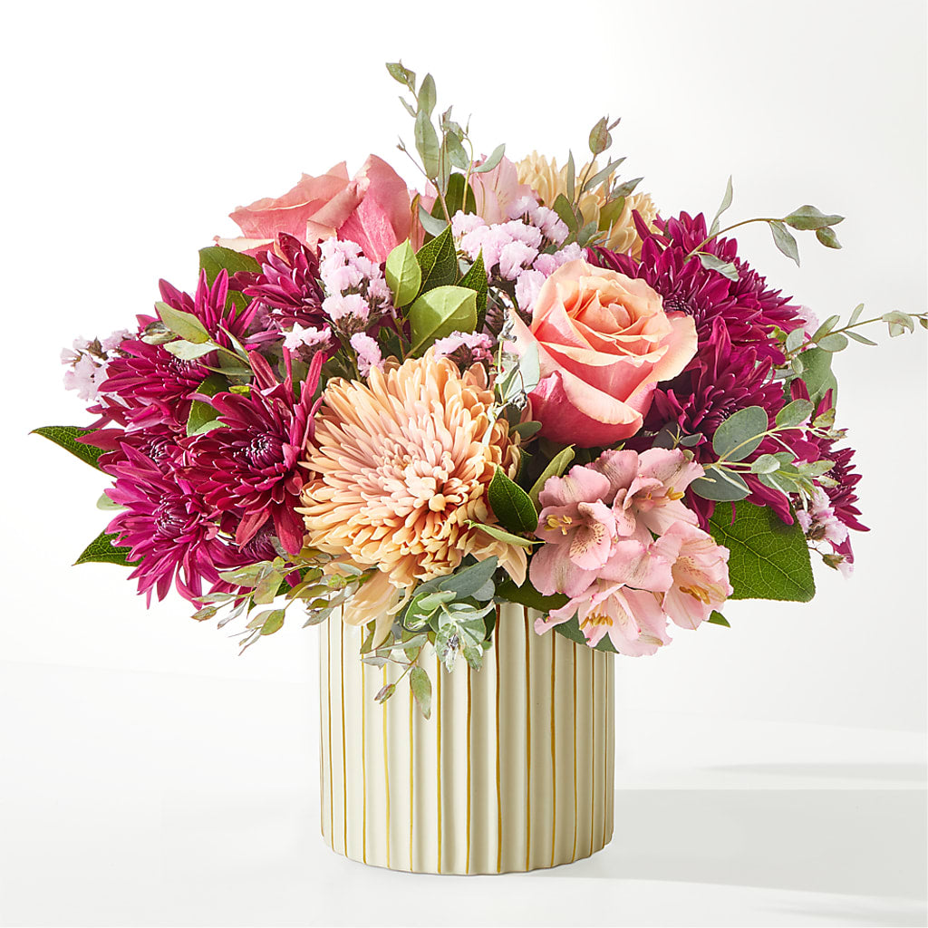 Berry Cobbler Bouquet with Ivory Vase –  Fox Run Florist, Pinellas Park FL